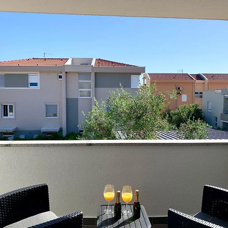 Fantasy Classic Maisonette II Novalja Exterior photo